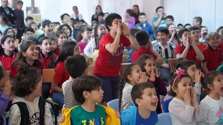 Altıeylül Kent Sahnesi Çocuklarla Buluşmaya Devam Ediyor