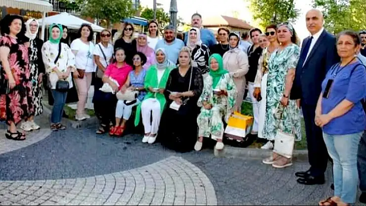 Aşure Hayrıyla Geleneklere Vefa Örneği