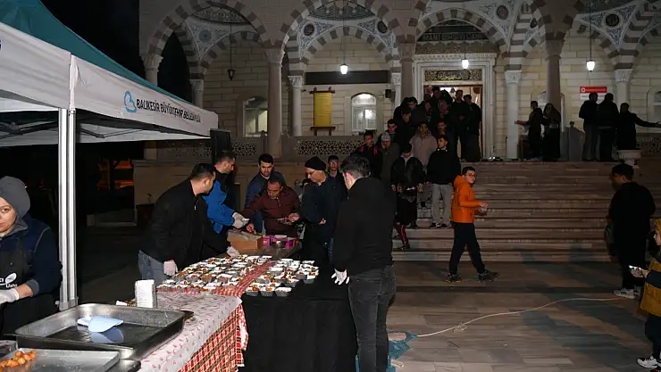 Balıkesir'de Berat Kandili'nin manevi huzuru yaşandı