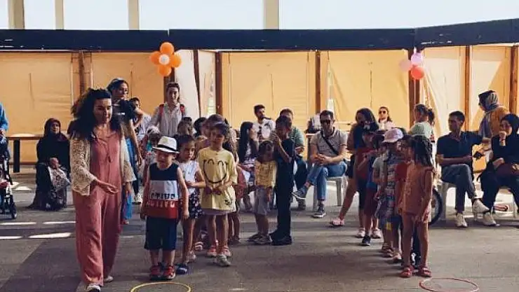 Balıkesir'de Çocuklar ve Gençler Tiyatroyla İç İçe