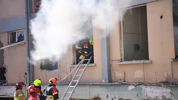 Balıkesir İtfaiyesi ortak tatbikatta göz doldurdu