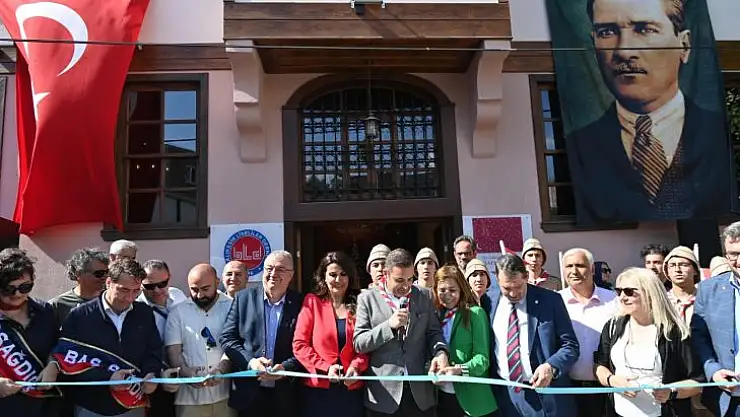 Balıkesir Liseli Keşşaflar Müzesi' açıldı