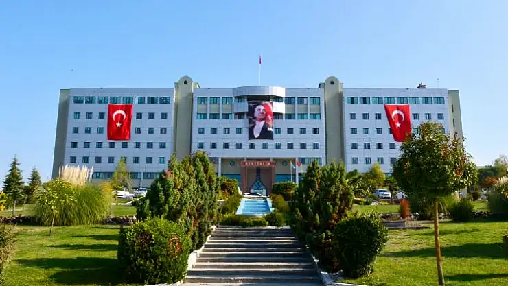 Balıkesir Üniversitesinin, Mezun İstihdamı Çalışmaları Devam Ediyor