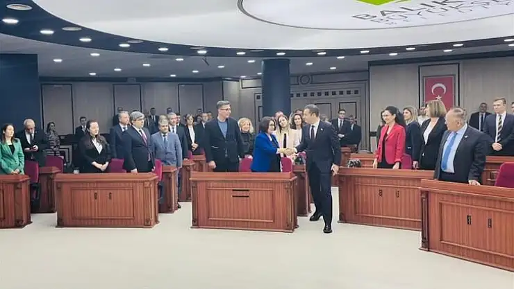 BAŞKAN AHMET AKIN, YÖNETİCİLERLE İLK TOPLANTISINI YAPTI