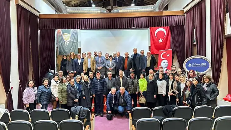 Başkan Mirza 'Türkiye'de Gençlik Hareketleri'ni Anlattı
