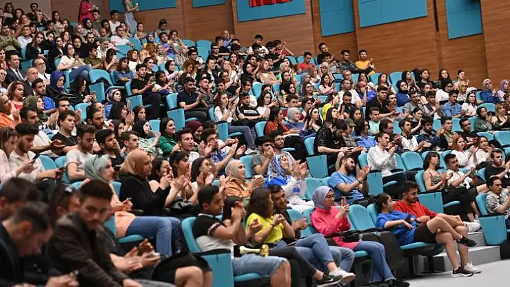 Başkan Yılmaz, BAÜN'de Gençlerle Buluştu