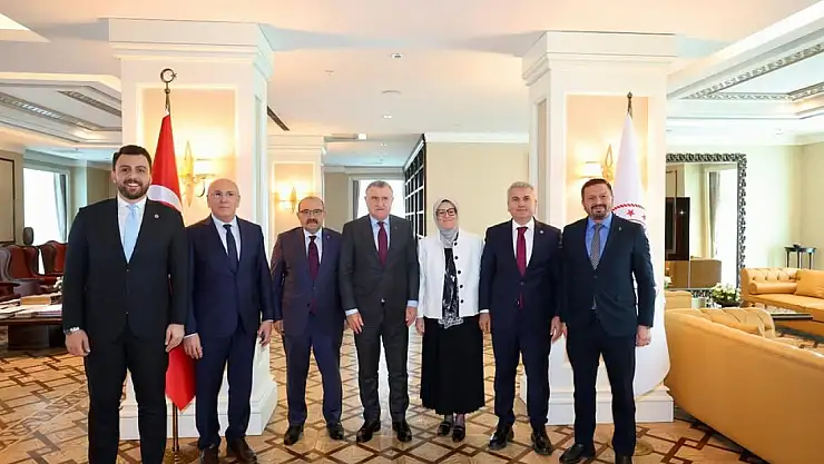 BELGİN UYGUR: 'GENÇLİĞİMİZ İÇİN DURMADAN ÇALIŞIYORUZ.'