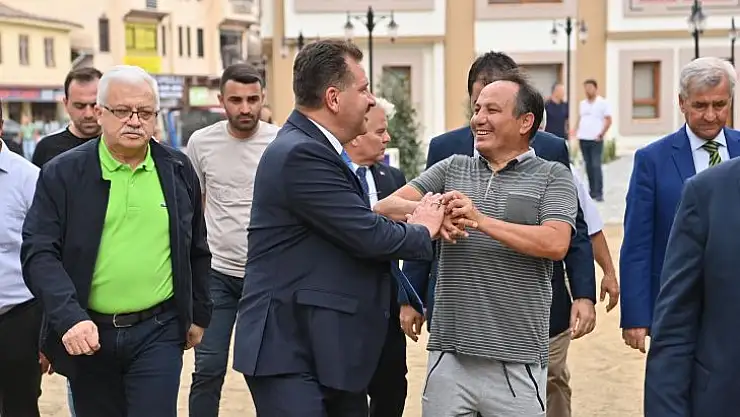 Burhaniye'ye Büyükşehir Eli