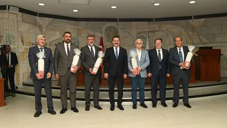 Büyükşehir Meclis Üyeleri Kurtdereli Güreşlerine Davet Edildi