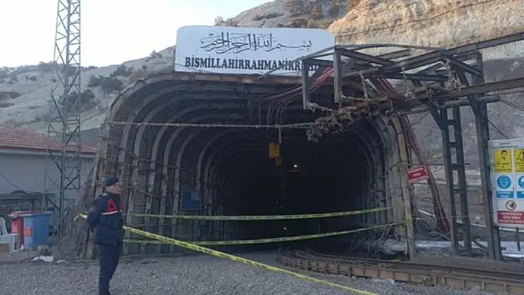 Çayırhan'da Maden Ocağında Göçük:   2'Sİ AĞIR 13 İŞÇİ YARALI