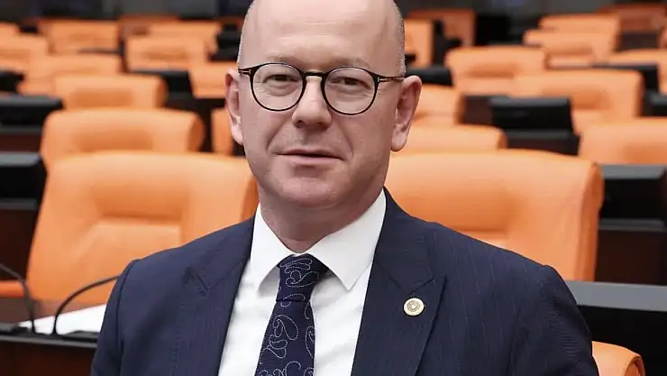 CHP'Lİ Sarı'dan Bakan Kurum'a: 'Siyasi İnadı Terk Et!'