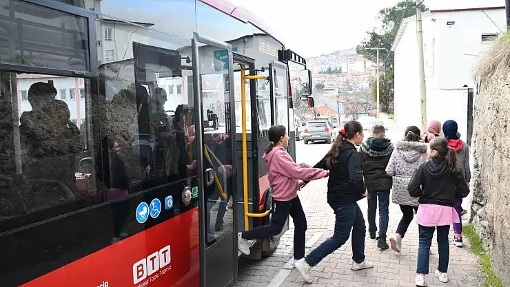 Deliceli öğrencilerden Başkan Akın'a servis teşekkürü