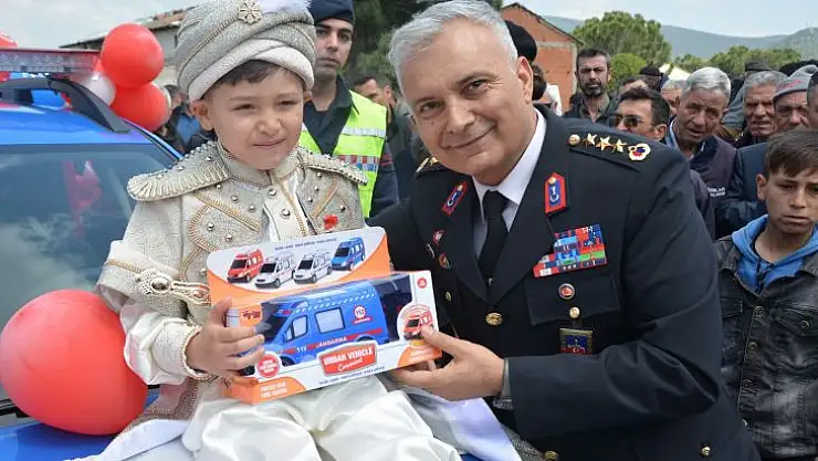 Devlet Şehit Çocuklarımızın Yanında