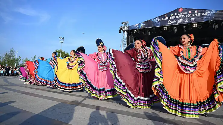 Dünya çocukları Balıkesir'i renklendirdi