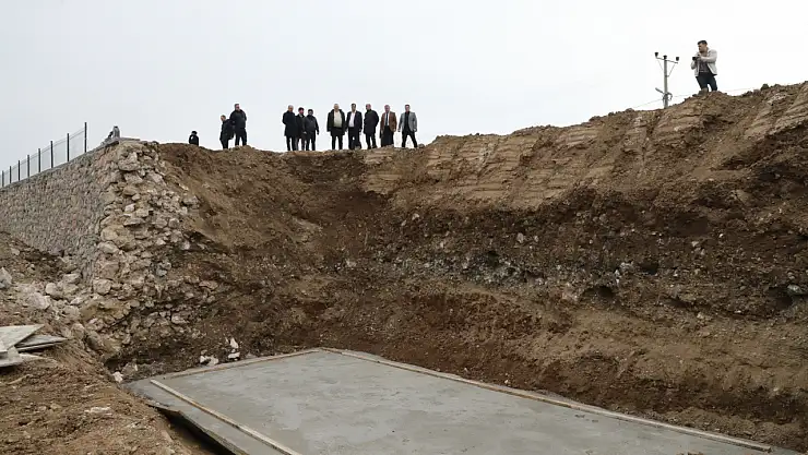 Edremit Çayı üzerine yeni köprü hızla ilerliyor