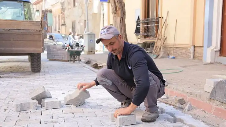 Edremit'te Doğalgazdan Bozulan Yollar Düzenleniyor