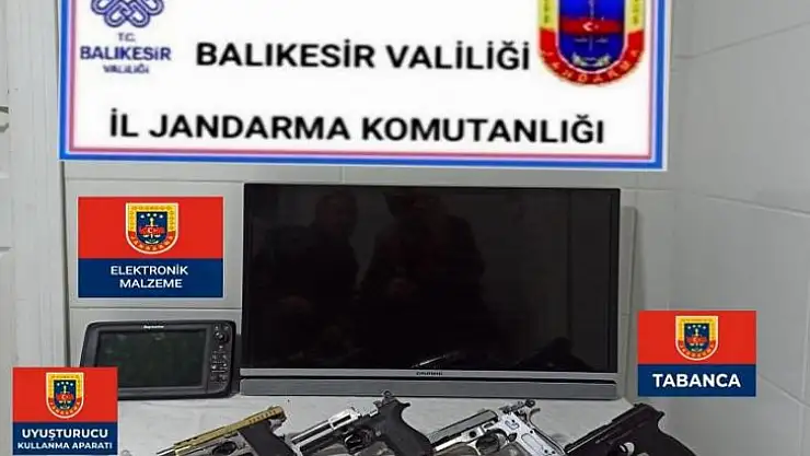 Edremit'te Şüpheli Araçta Arama Yapıldı