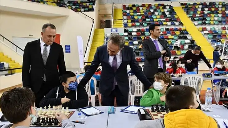 En İyi Hamleyi Yapan Kazandı