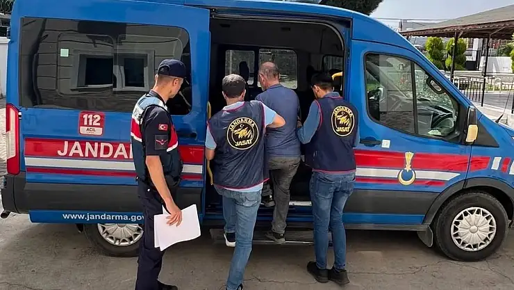 Jandarma Balıkesir'de Aranan 319 Kişiyi Yakaladı