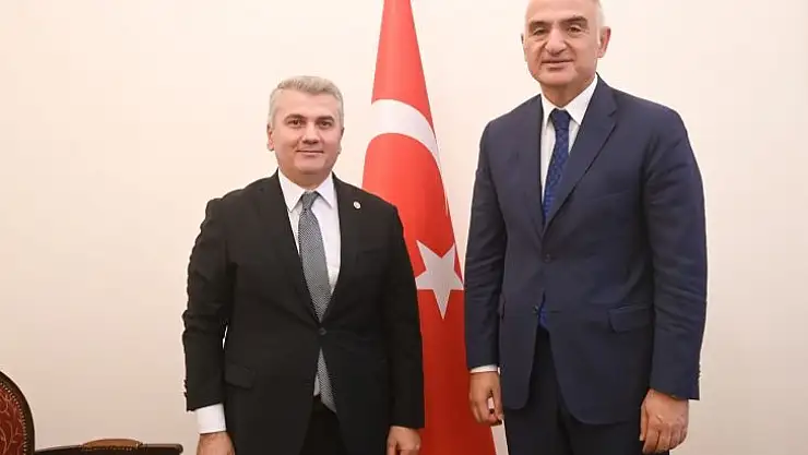 Milletvekili Mustafa Canbey'den 3 Günde 5 Bakan Ziyareti