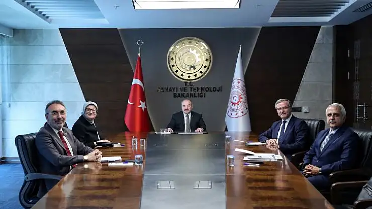 Milletvekili Uygur, Bakan Varank'ı Ziyaret Etti