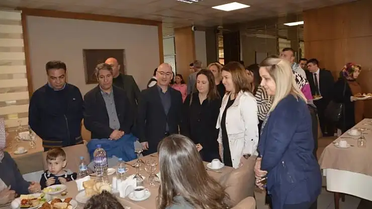 Misafir Öğretmenler ve Aileleri Kahvaltıda Buluştu