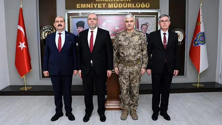 Prof.Dr. Erhan Afyoncu, Emniyet Müdürü Hasan Yiğit'i ziyaret etti.