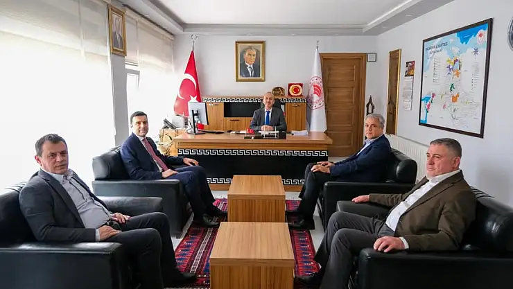 Rahmi Kula Yönetim Kurulu Üyeleri ile birlikte Balıkesir Tarım İl Müdürüne ziyarette bulundu