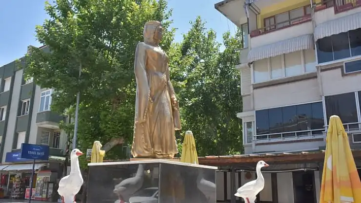 Sarıkız Meydanı yenilendi