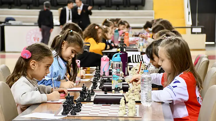Satranç Turnuvası, Genç Zihinlerin Mücadelesine Sahne Oldu