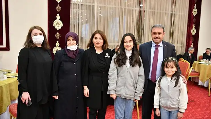 Şehit Aileleri Vali Şıldak'ın Onur Konuğu Oldu