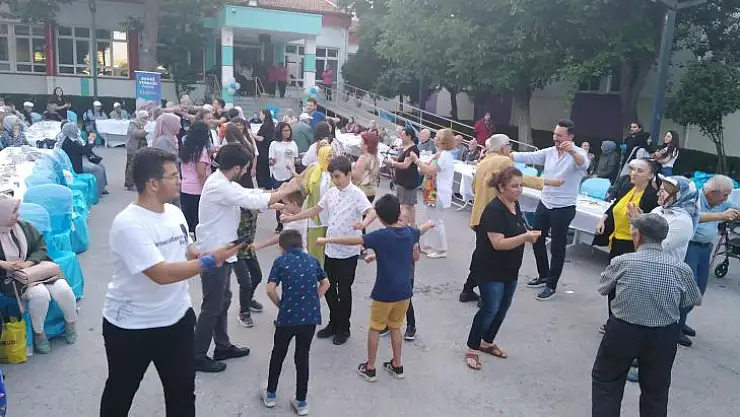 'Sevgi Yumağı' Projesi