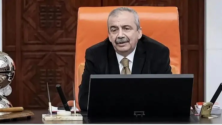 Sırrı Süreyya Önder hayatını kaybetti