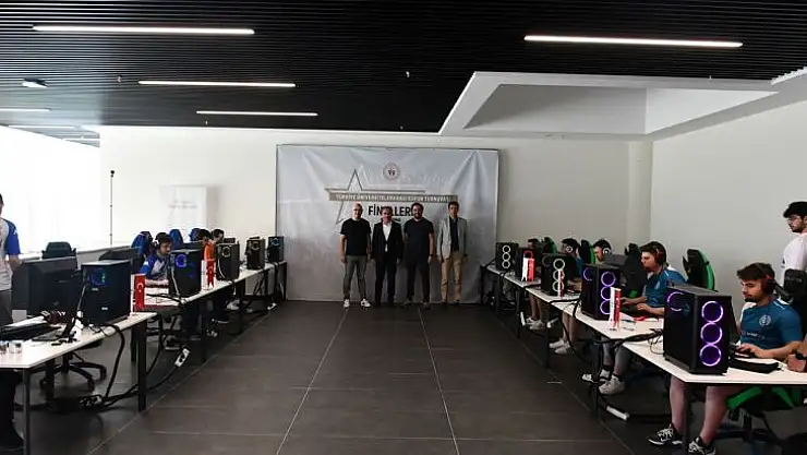 Türkiye Üniversitelerarası E-Spor Türkiye Şampiyonası Final Karşılaşmalarında Büyük Heyecan