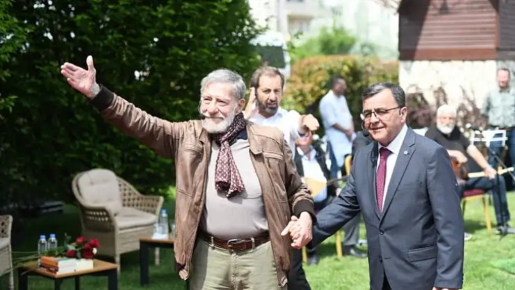 ÜNLÜLER ALTIEYLÜL'DE BULUŞTU