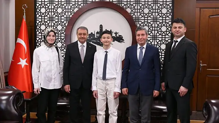 Vali Şıldak Koltuğu Devretti