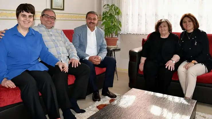 Vali Şıldak'tan Şehit Annelerine Anneler Günü Ziyareti
