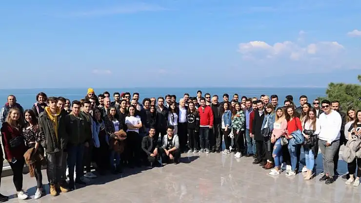 YKS Ücretini Burhaniye Belediyesi Ödeyecek
