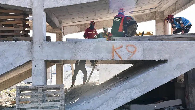 Afet Timi şehrin güvenliği için tatbikat yaptı