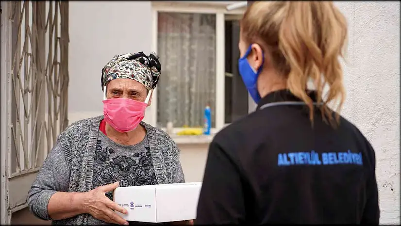 ALTIEYLÜL BİNLERCE AİLEYE DESTEK ELİ UZATTI
