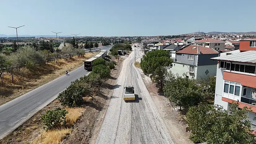 ALTIEYLÜL KIRSAL VE MERKEZDE YOLLARI YENİLİYOR