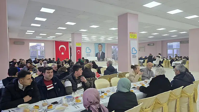 Balıkesir'de 'Glütensiz İftar' yüzlerce kişiyi buluşturdu