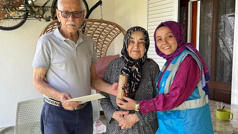 Büyükşehir'den şehit babalarına anlamlı ziyaret