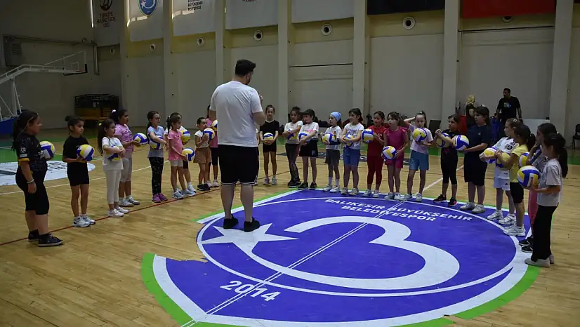 Büyükşehir'in Yaz Spor Okulları'na yoğun ilgi