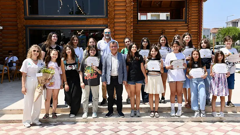 GENÇLİK KOROSU'NA SERTİFİKALARI VERİLDİ