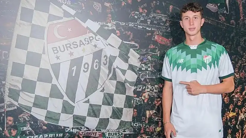 Kepsutlu Enes Kaya, Bursaspor'a profesyonel imza attı
