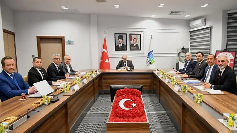 OSB Yönetim Kurulu toplantısı Vali İsmail Ustaoğlu Başkanlığında gerçekleştirildi.