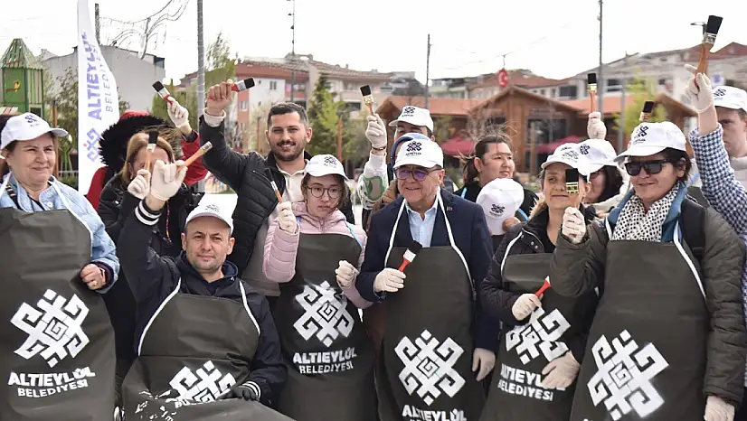OTİZMLİ ÇOCUKLAR GÖNÜLLERİNCE EĞLENDİ