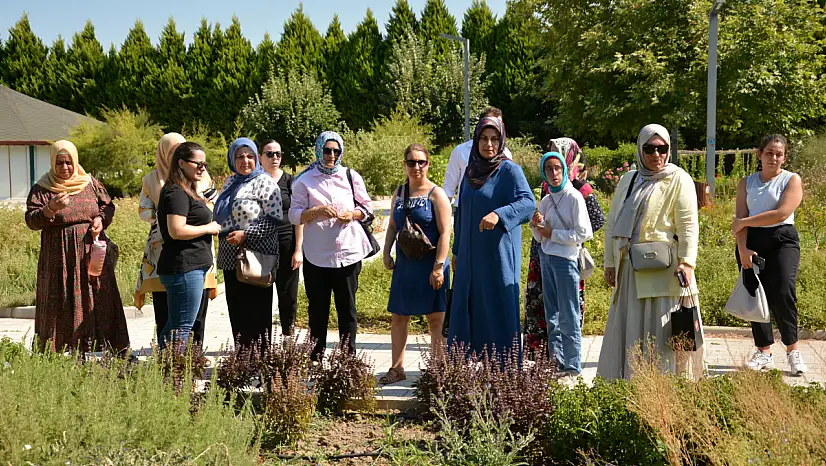 urhaniye Aile Destek Merkezi Kursiyerlerinden BAÇEM'e Anlamlı Ziyaret