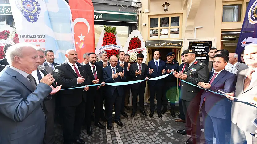 Akın'dan gönüllere dokunan iki açılış